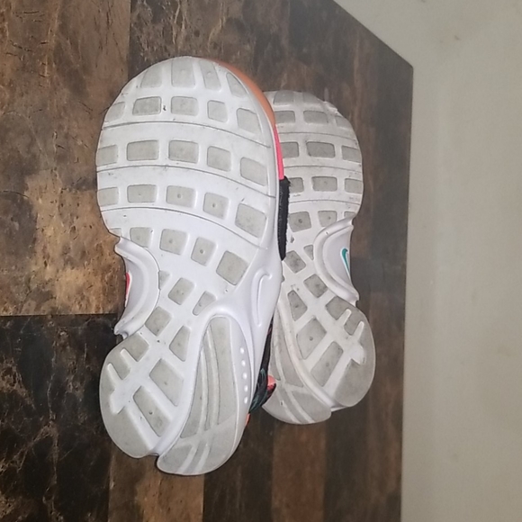 Multicolored kids sneakers size US 7c - Picture 2 of 4